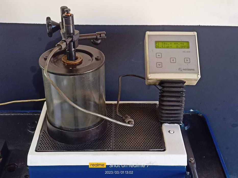 Pompa wtryskowa C385 C360 C330 3P Perkins Ursus Bizon SW400