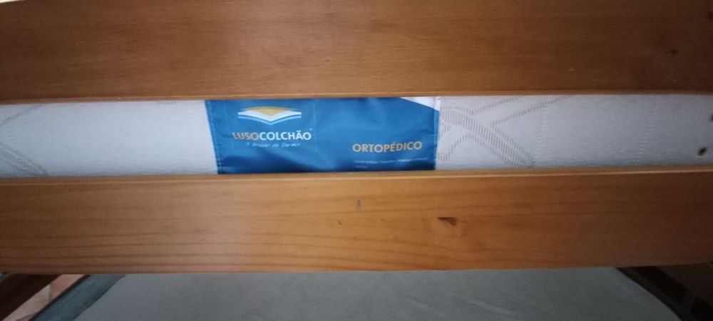 Beliche pinho mel com colchões