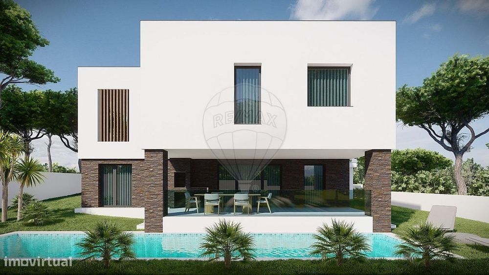 Moradia T4 para venda