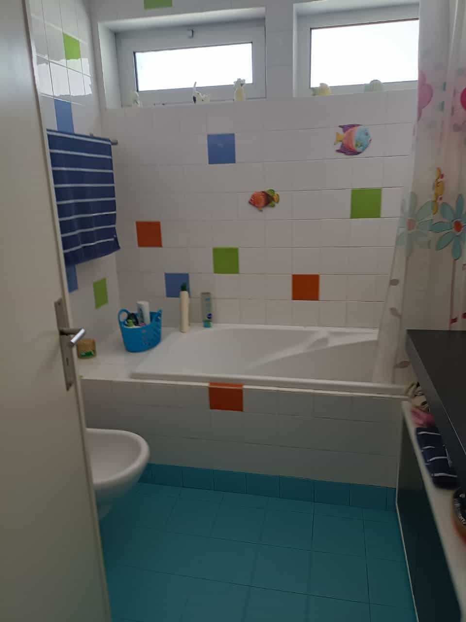 Alugo quarto para rapariga a estudar no Porto