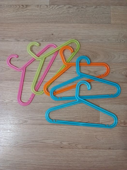Вішаки IKEA для дитячого одягу.Набір вішаків.Вешалки  детские