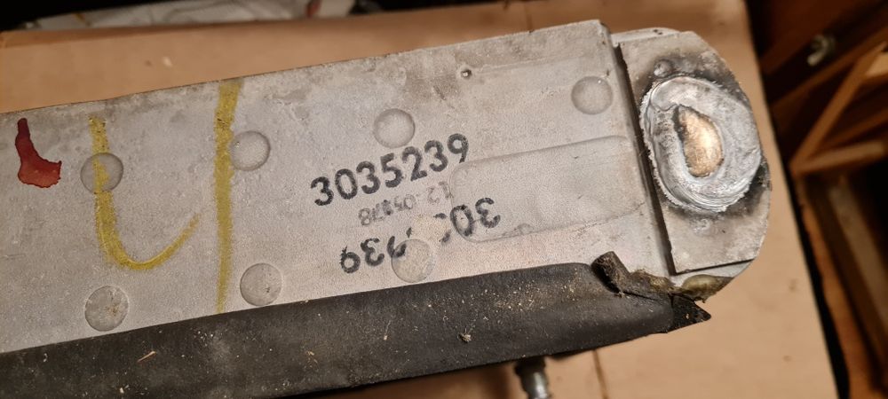 Mitsubishi l300 4x4 Delica kolektor wydechowy i ssący wymiennik klimy