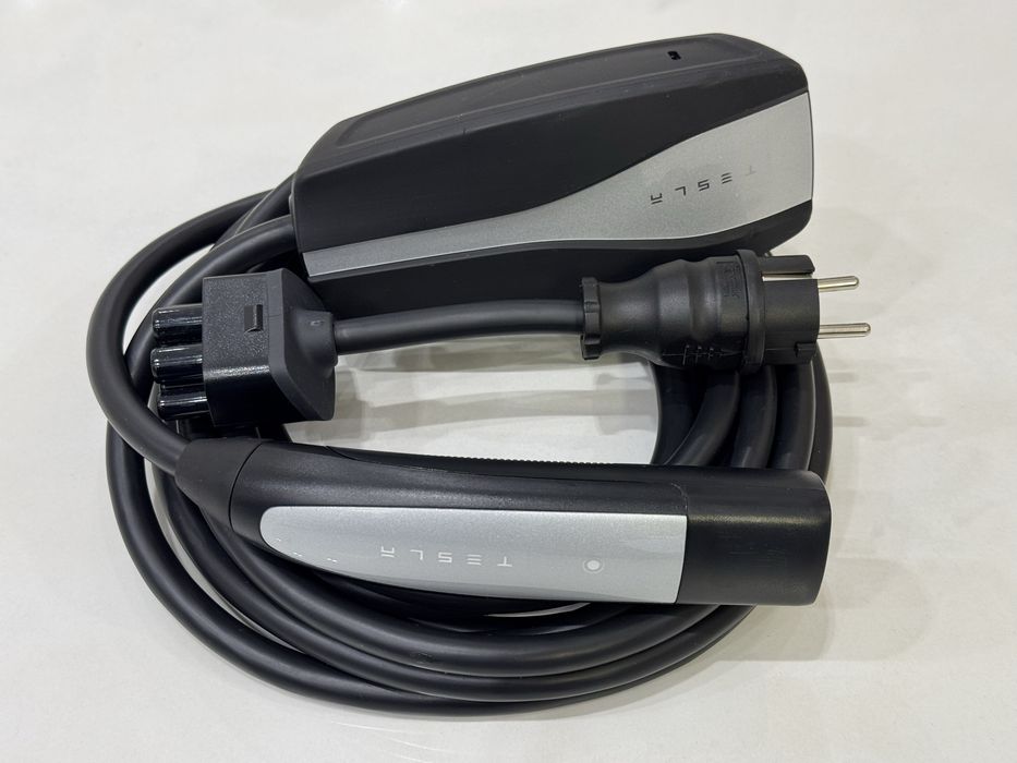 Зарядка Tesla Mobile Connector Gen 2 32A 1509564-00, Зарядное Тесла