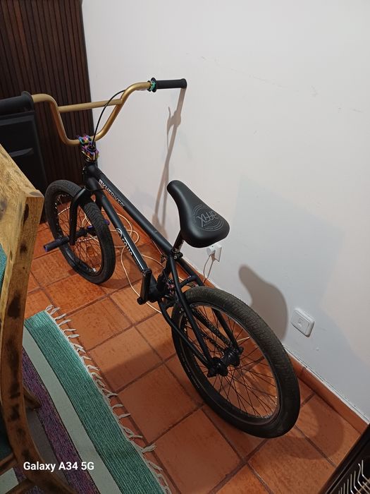 Vendo bicicleta BMX