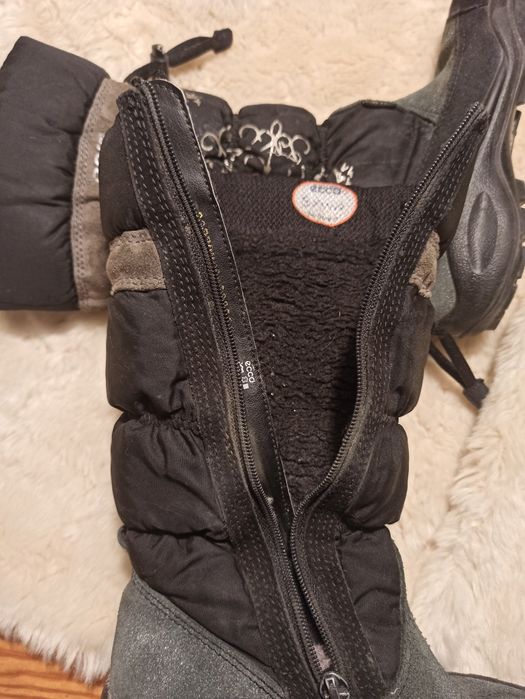 Kozaki, śniegowce Ecco winter queen rozmiar 30