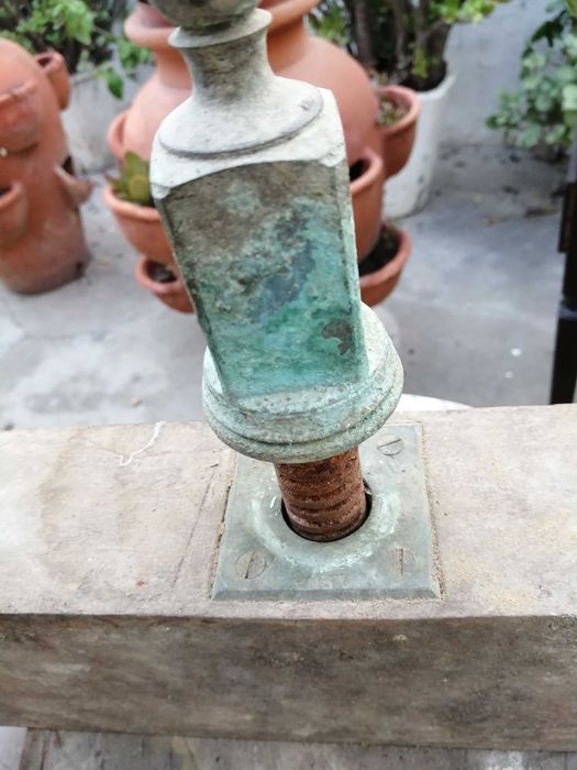 postigo antigo decorativo