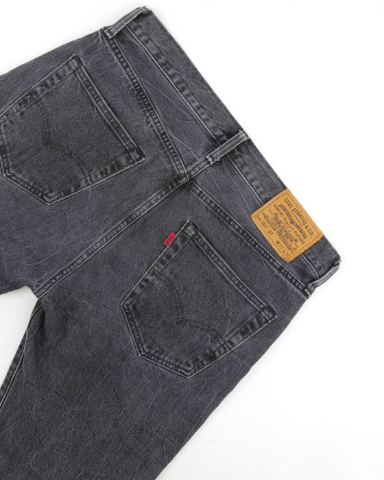 LEVI’S чоловічі сірі джинси 501 Slim Taper. (33/32)