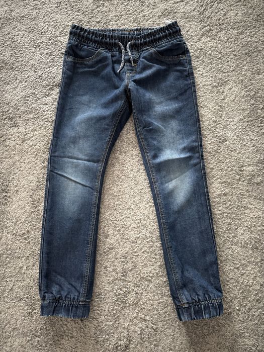 Spodnie chłopięce jeans joggery ocieplane roz. 128