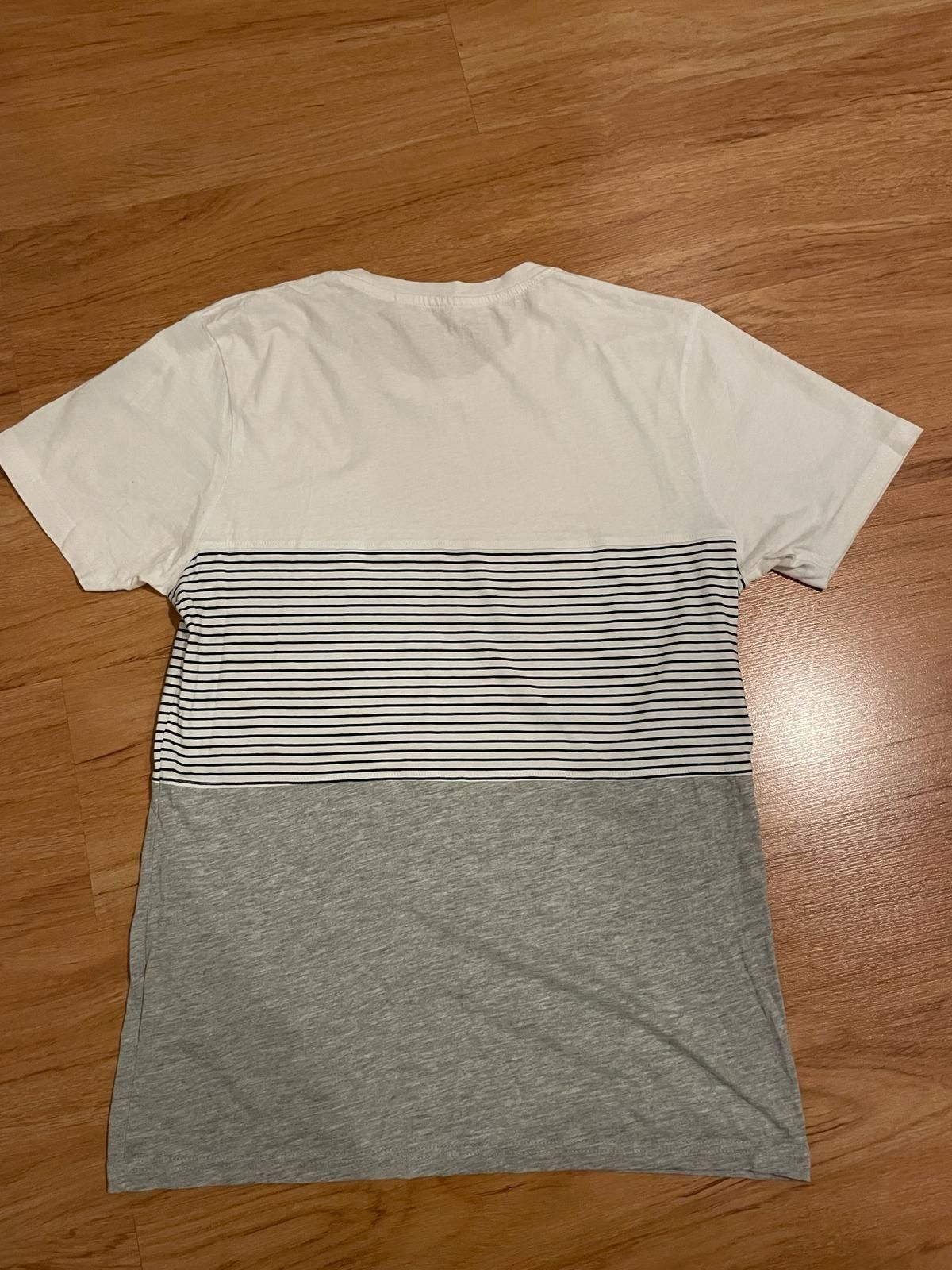 Męski T-shirt z kieszonką