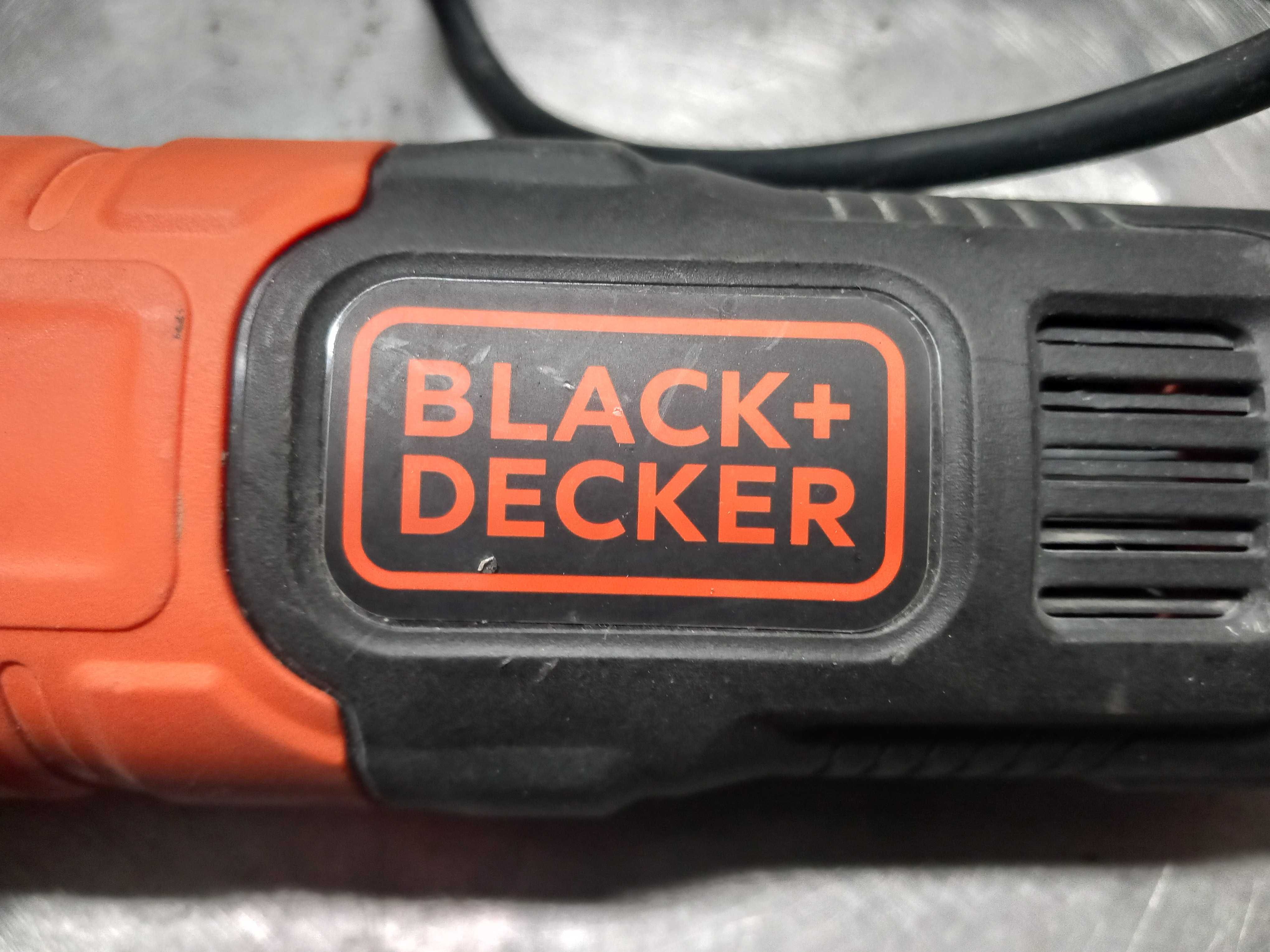 Szlifierka kątowa Black & Decker 710 Wat + tarcza