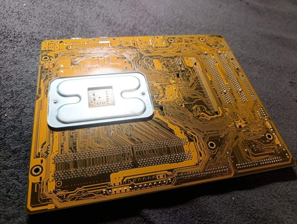 Płyta główna do PC Asus A8V-VM SE, socket 939.