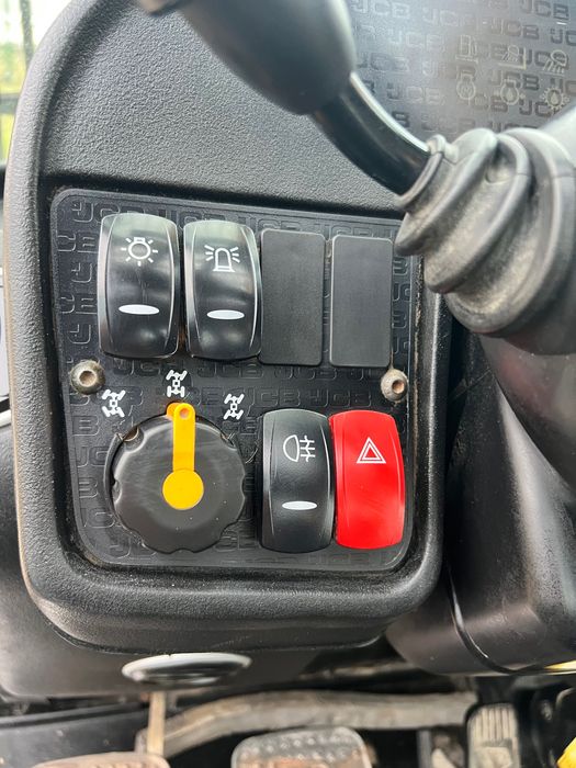 Продається телескопічний навантажувач JCB 535-125 2016 року випуску