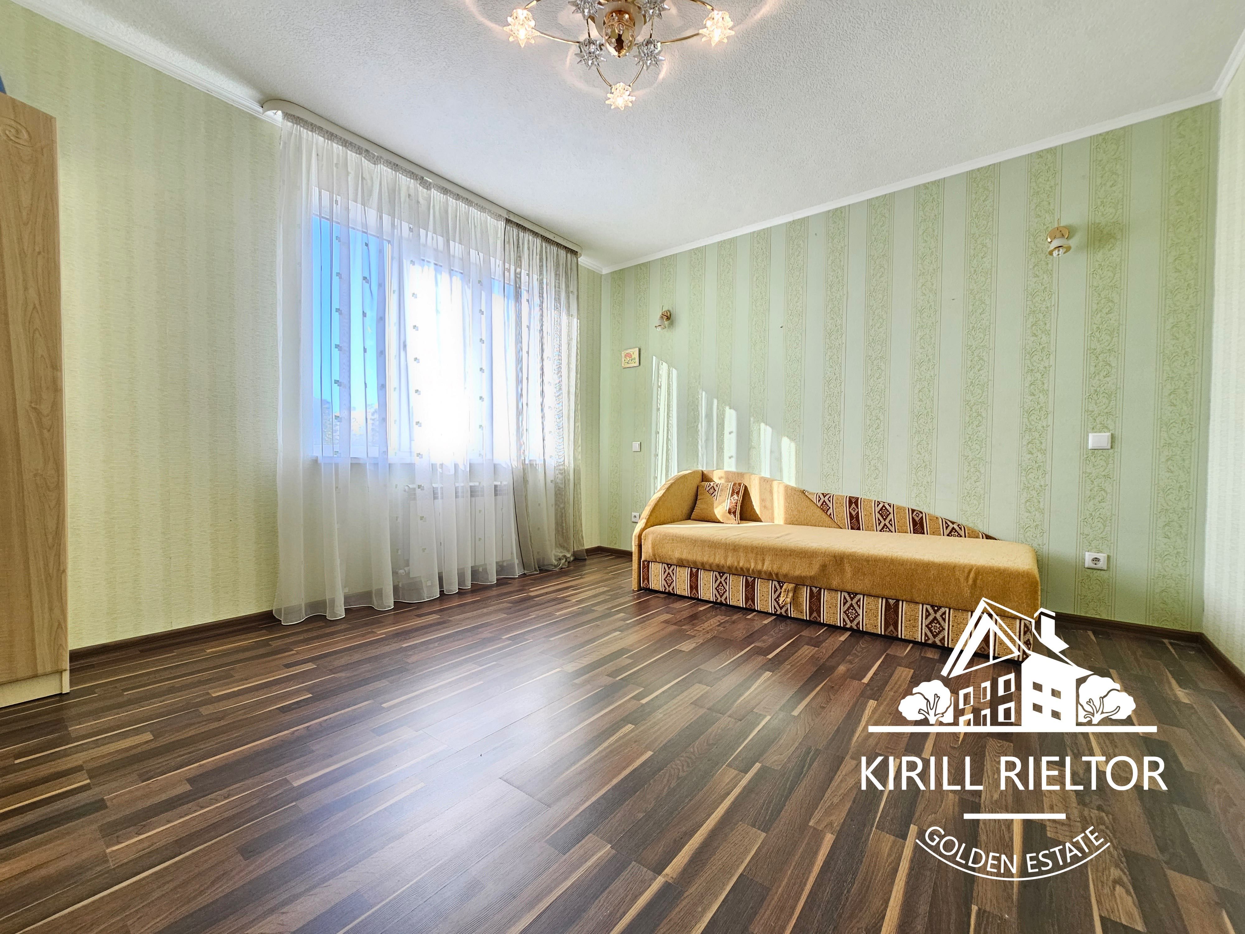 В коттеджном городке "Золотые Ключи"  сдается двухэтажный дом