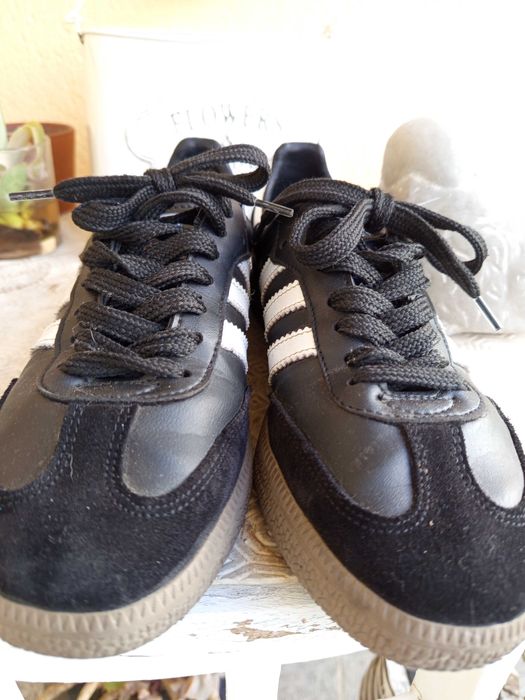 Sapatilhas usadas, mas em muito bom estado