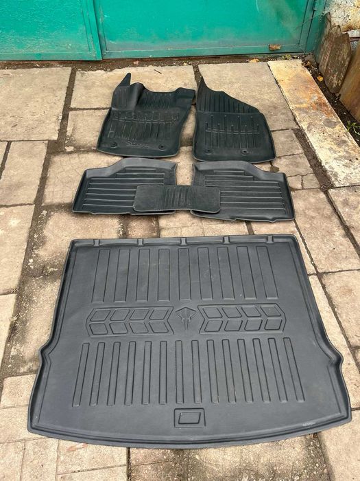 Гумові коврики в салон Джип Compass