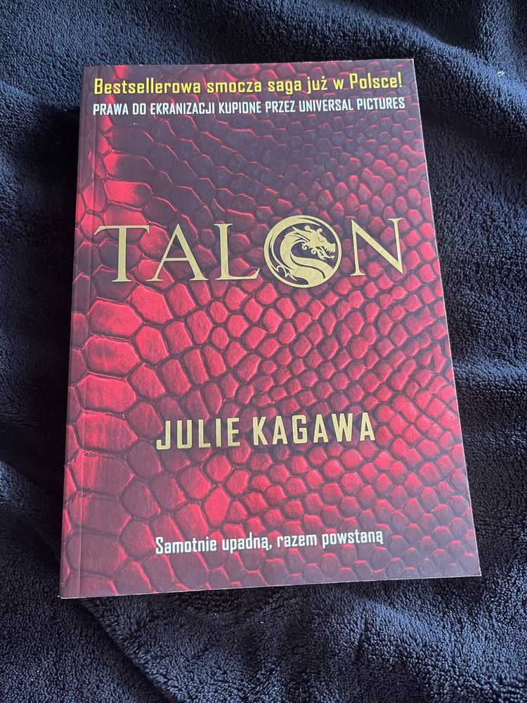 Talon Julia Kagawa