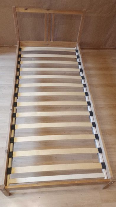 90x200 łóżko IKEA + stelaż JYSK