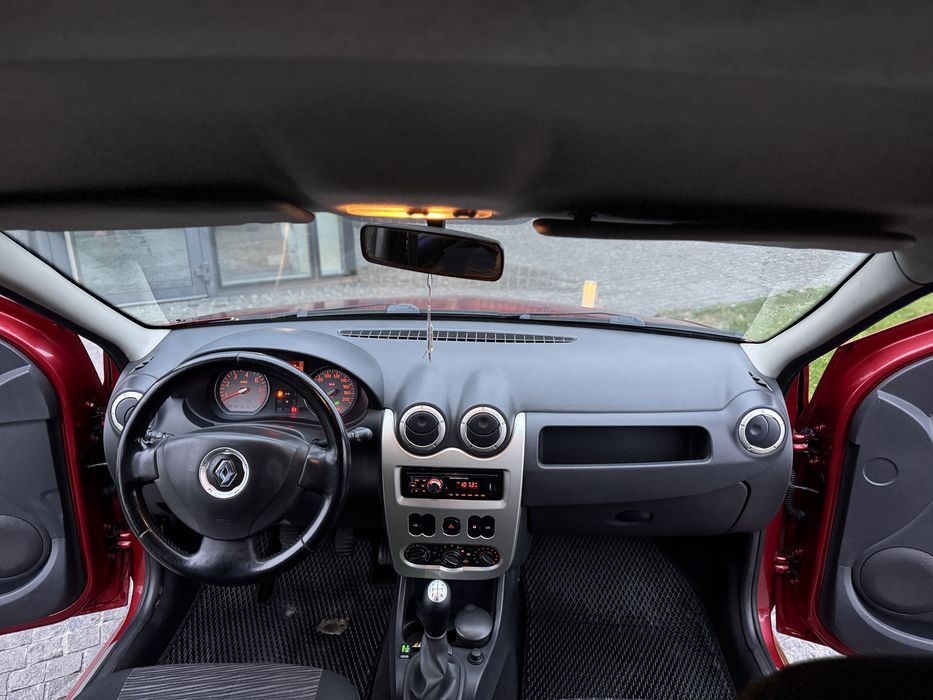 Продам Renault Logan MCV 2012