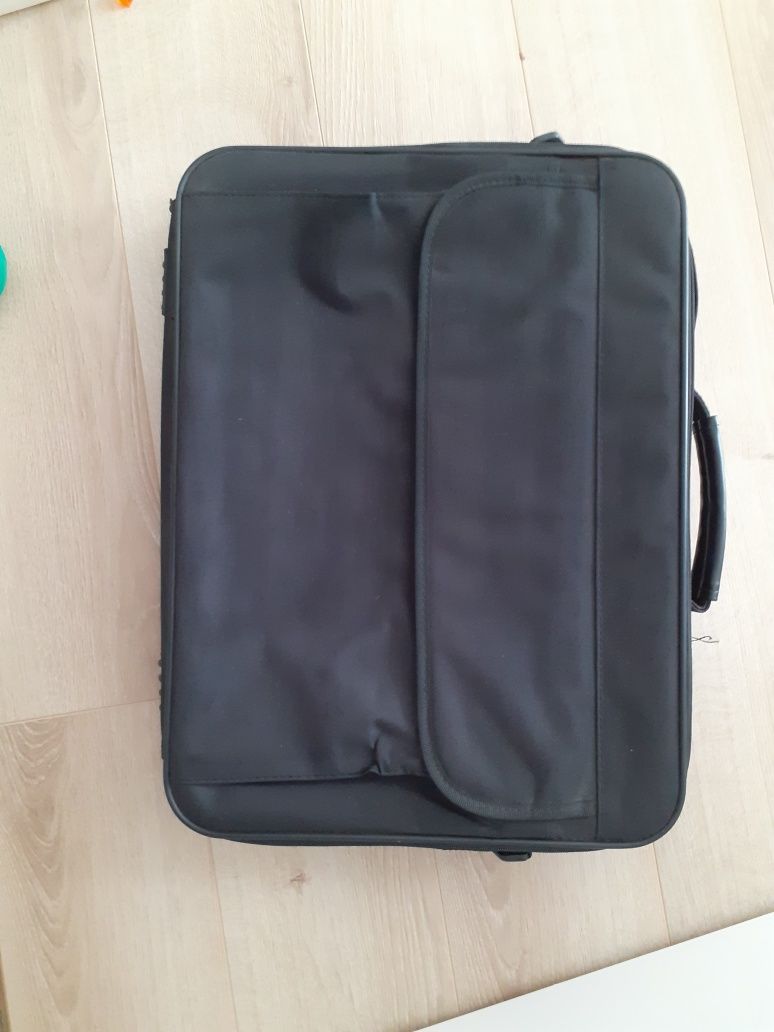 Teczka na laptopa