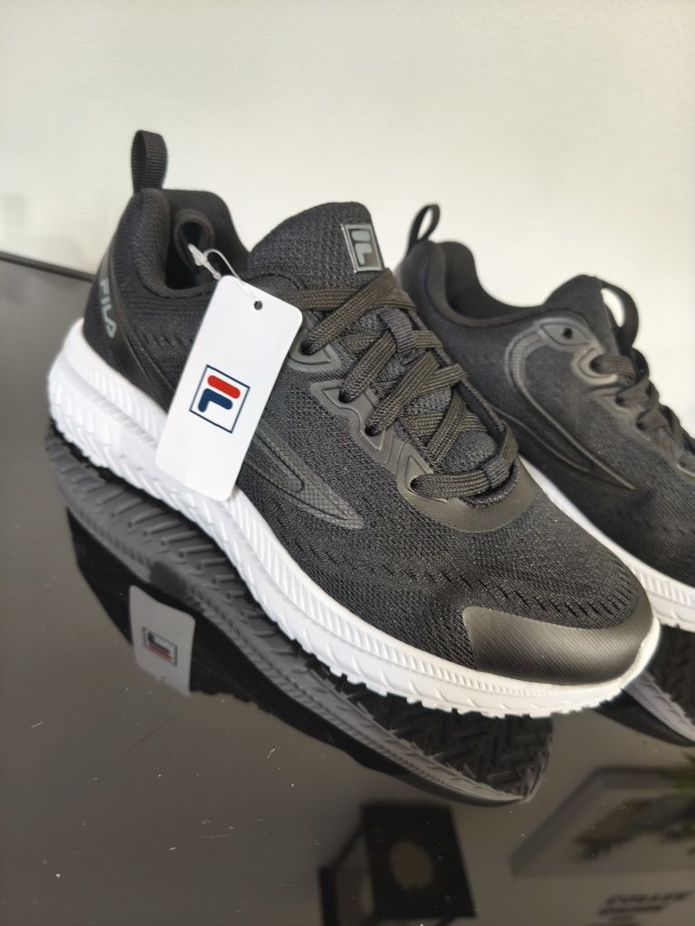 Tênis fila original 36.5 novos ler anúncio