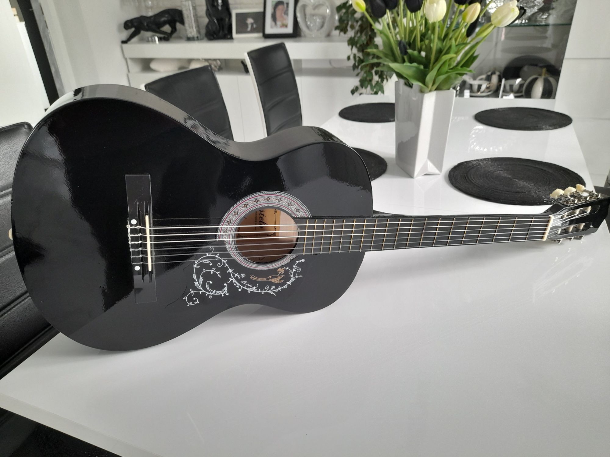 Gitara klasyczna rozmiar 3/4 czarny połysk prześliczna