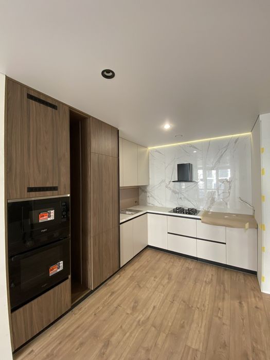 Продаж 1.5 кім. квартири /ЖК В4/Боздош/порк