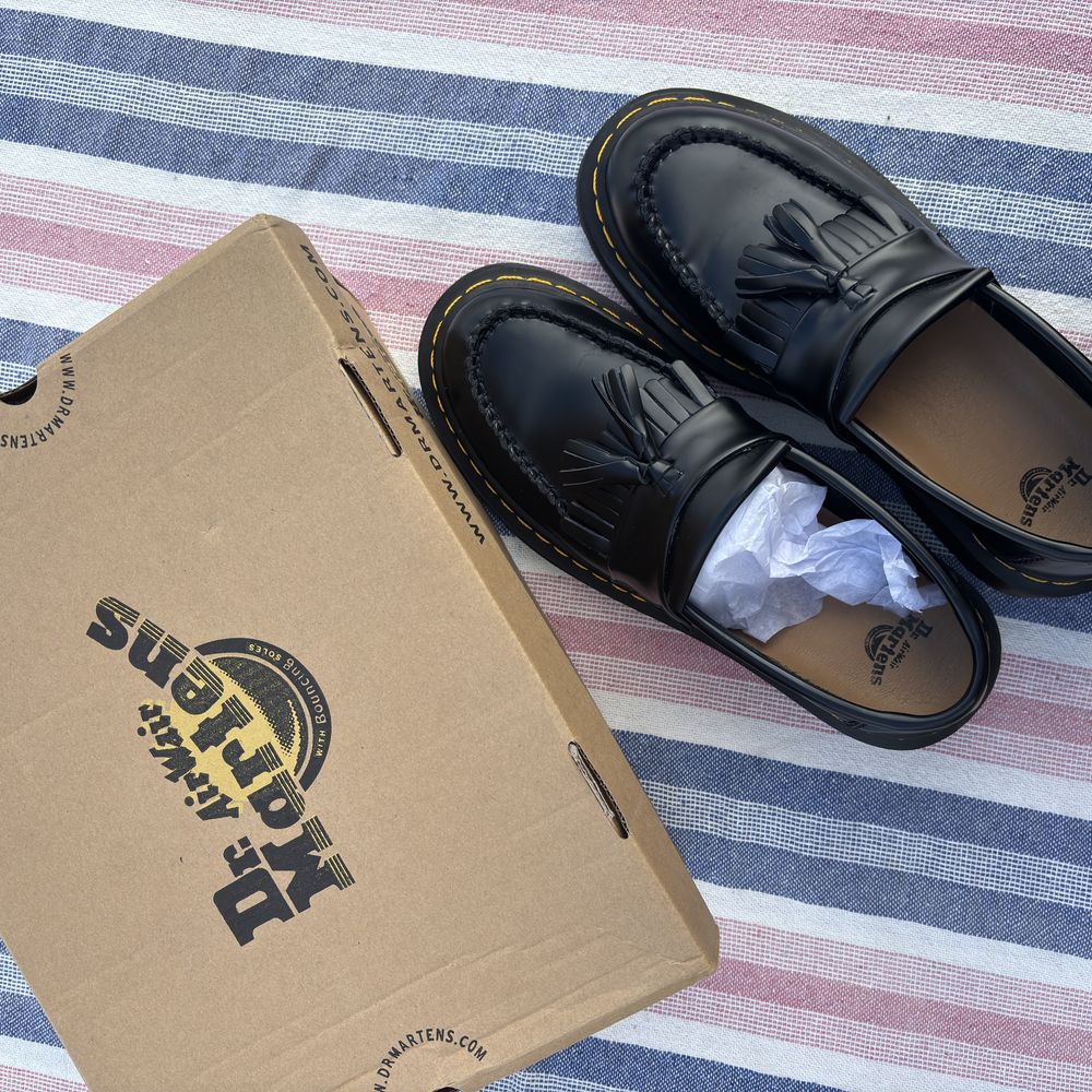 Adrian Loafers Dr. Martens