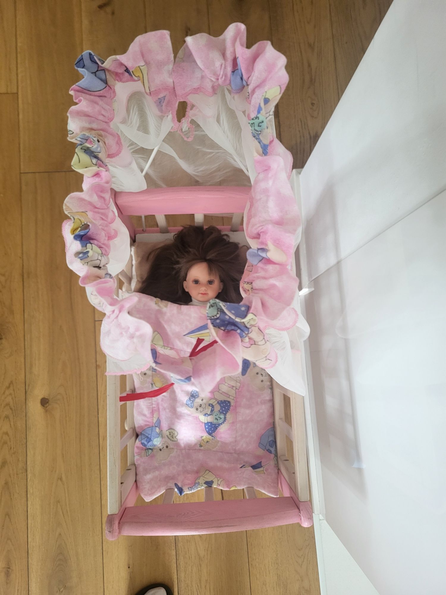 Łóżeczko dla lalki drewniane