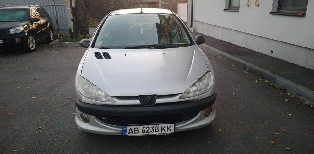 Автомобіль продати