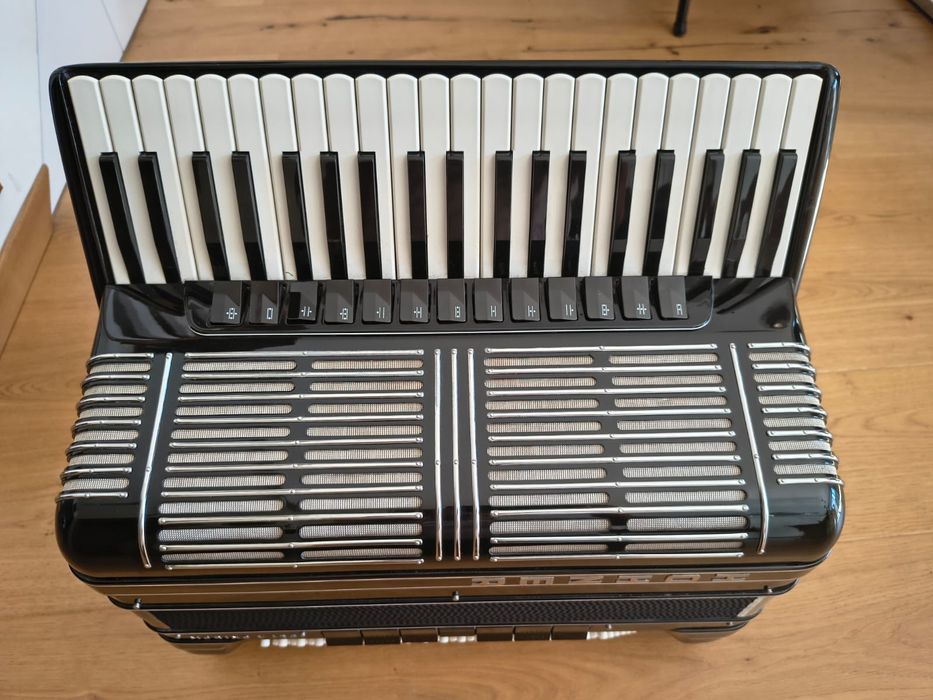 Akordeon Hohner Morino V