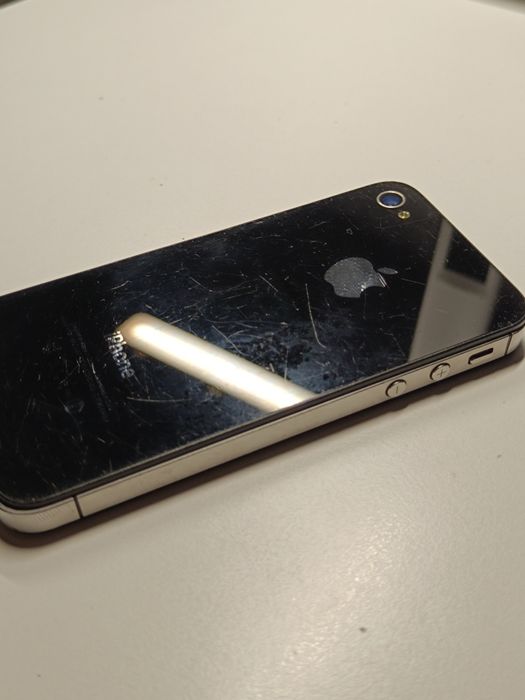 iPhone 4 na części