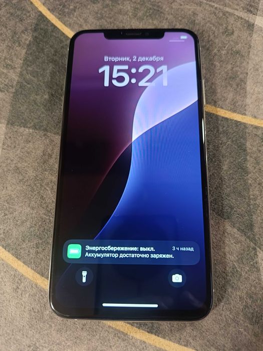 Продам iPhone XS Max neverloc , цвет белый .