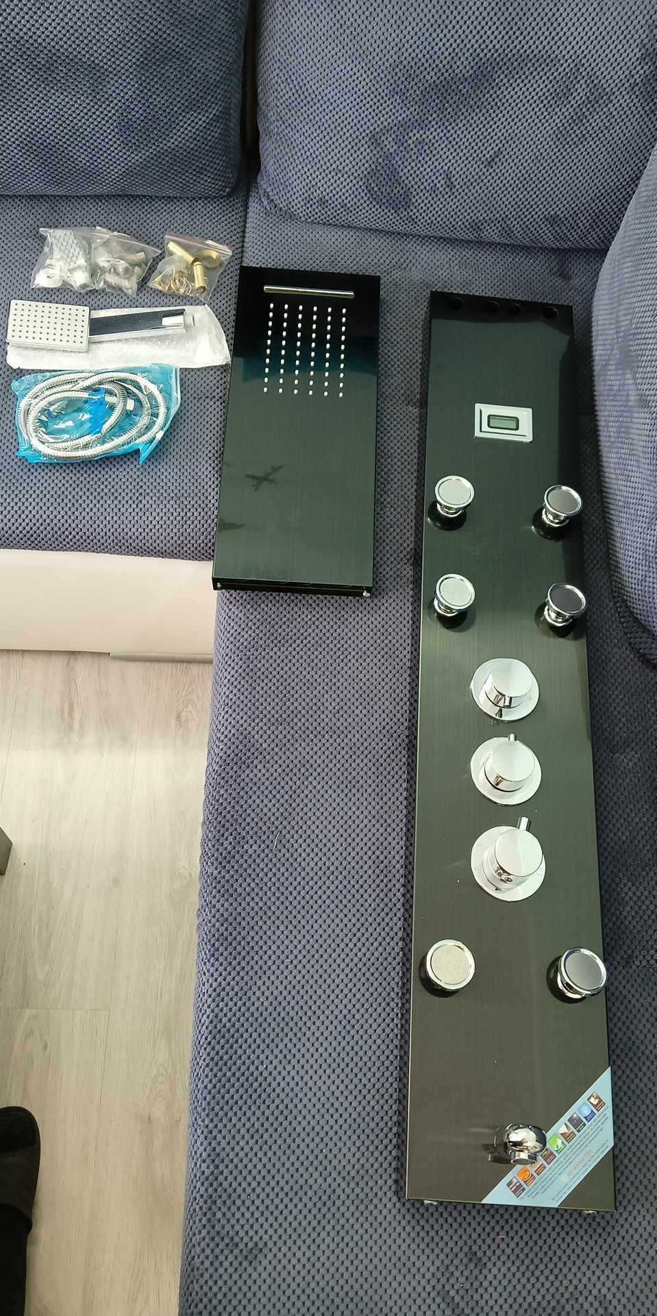 Panel prysznicowy z deszczownicą funkcja termostatu