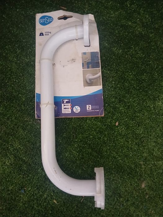 Barra de apoio para fixar nova nunca usada. Casa de banho quarto.9