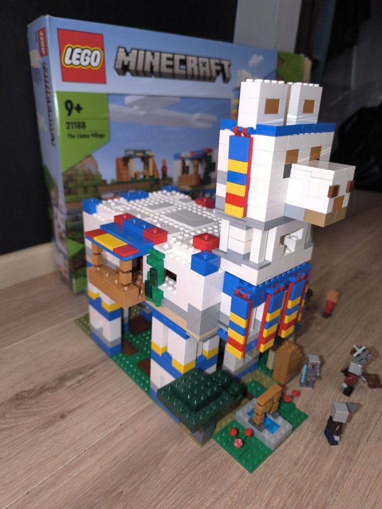 LEGO Minecraft 21188 Wioska Lamy kompletne, jak nowe