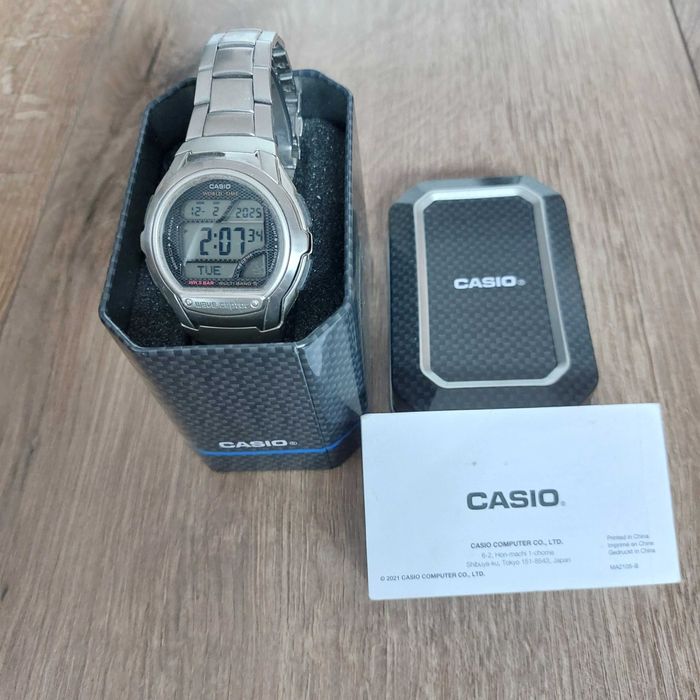 Męski zegarek CASIO WV-58RD-1AEF Radio Controlled