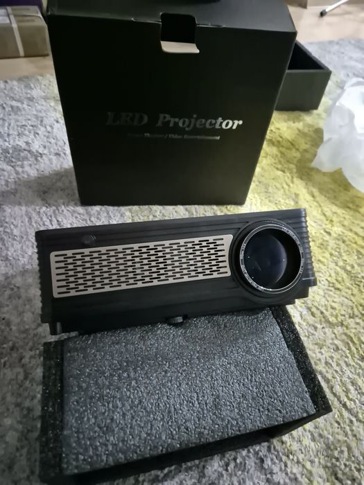 Projektor rzutnik GoMEDIA M5 TITANIUM WIFI Android