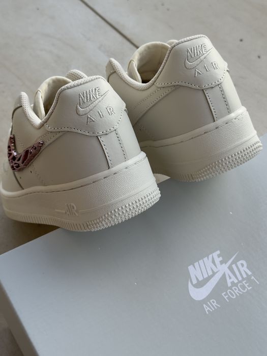 Nike Air Force 1 Low ‘Molten Metal Pink Swoosh ‘