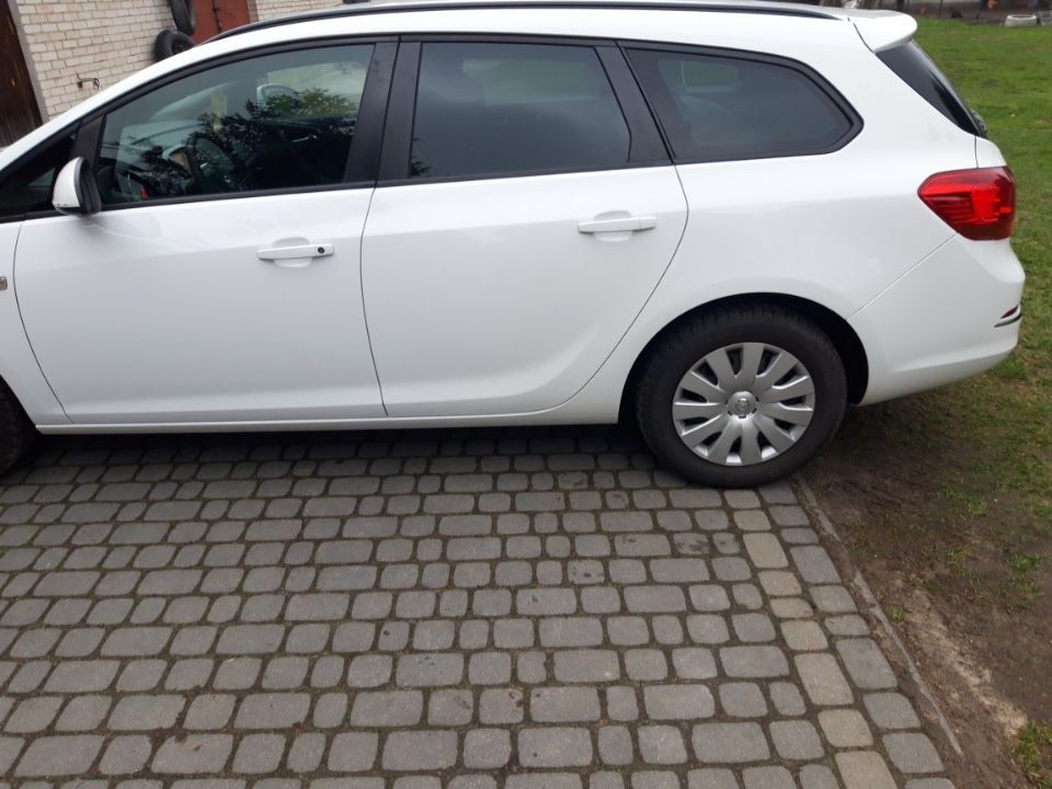 Sprzedam opel astra j