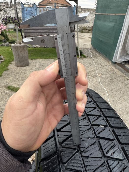 Bridgestone Blizzak DM-V3 225/60 R18 100S