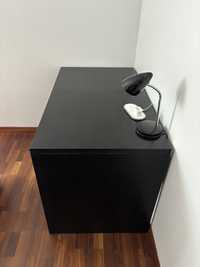 Mesa / Secretária de madeira maciça na cor preta 120cm