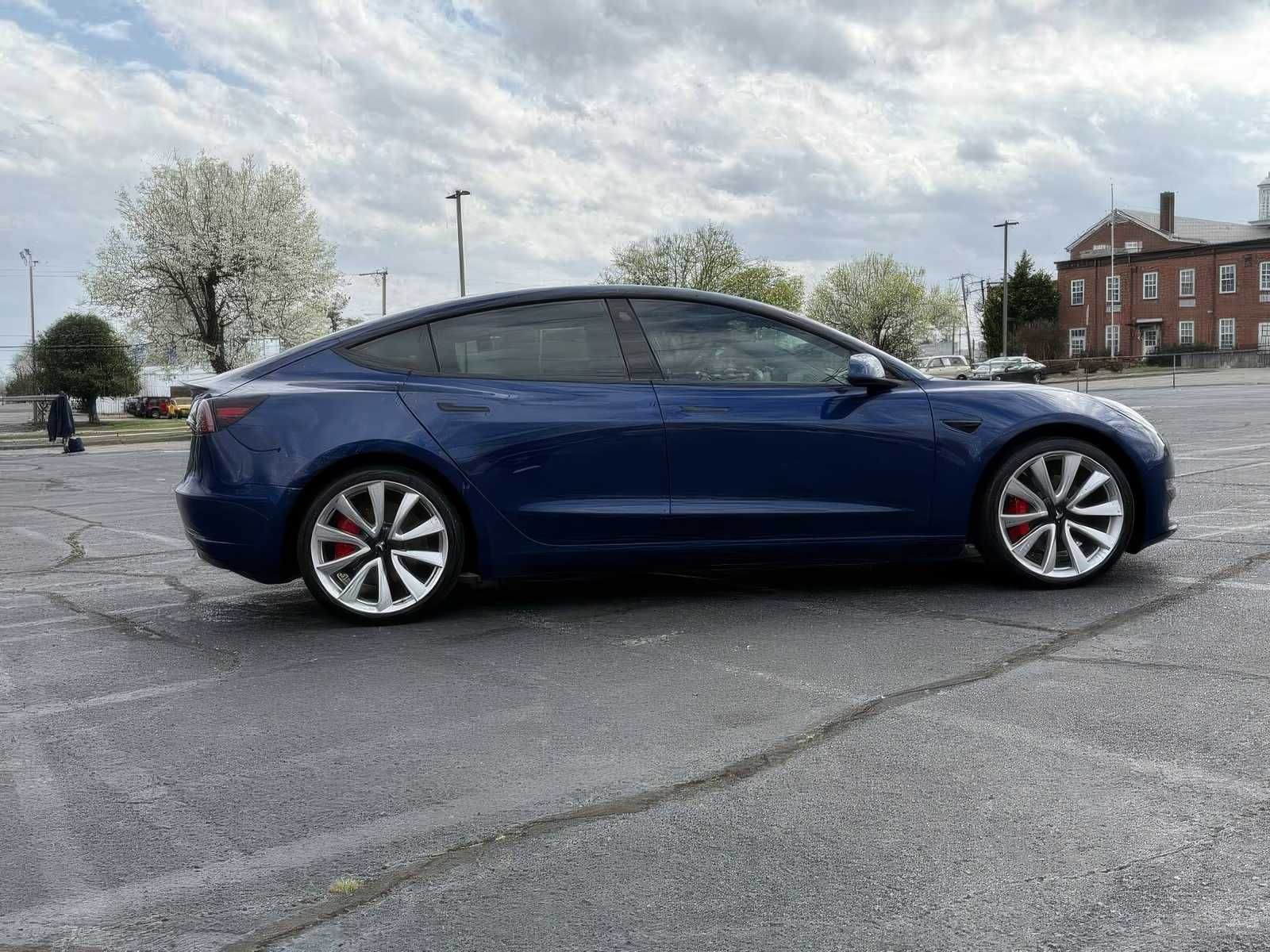 2019 Tesla Model 3 Performance