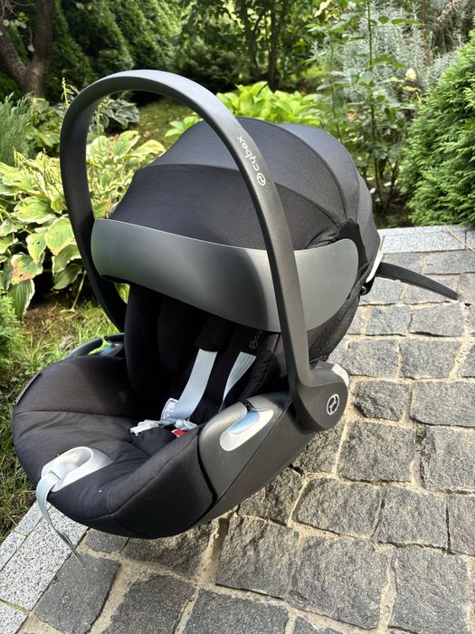 Автокрісло cybex z i -size  поштою  по передоплаті