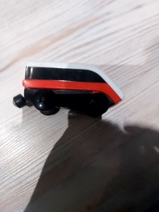 Електричний потяг іграшковий