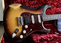 Fender Custom Shop Stratocaster ’60 Heavy Relic 2007 3 Tone Sunburst!