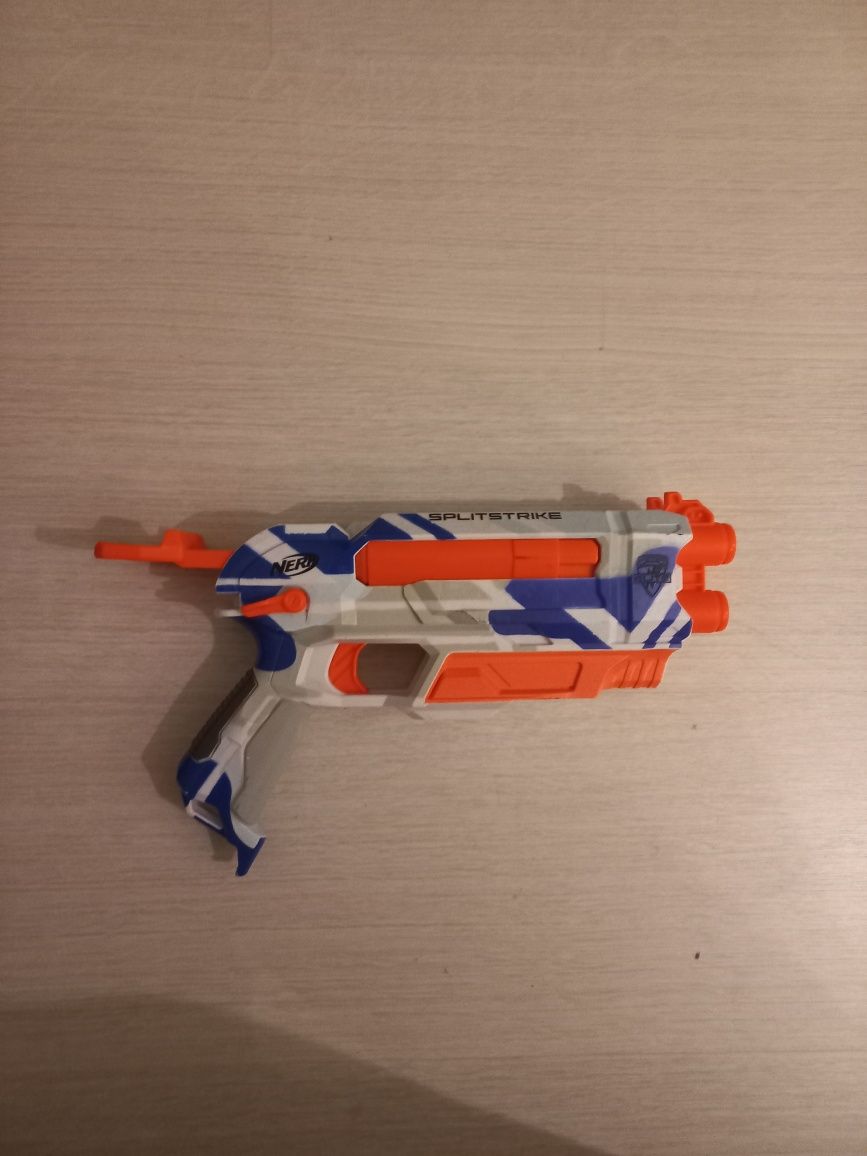 Pistolet blaster nerf