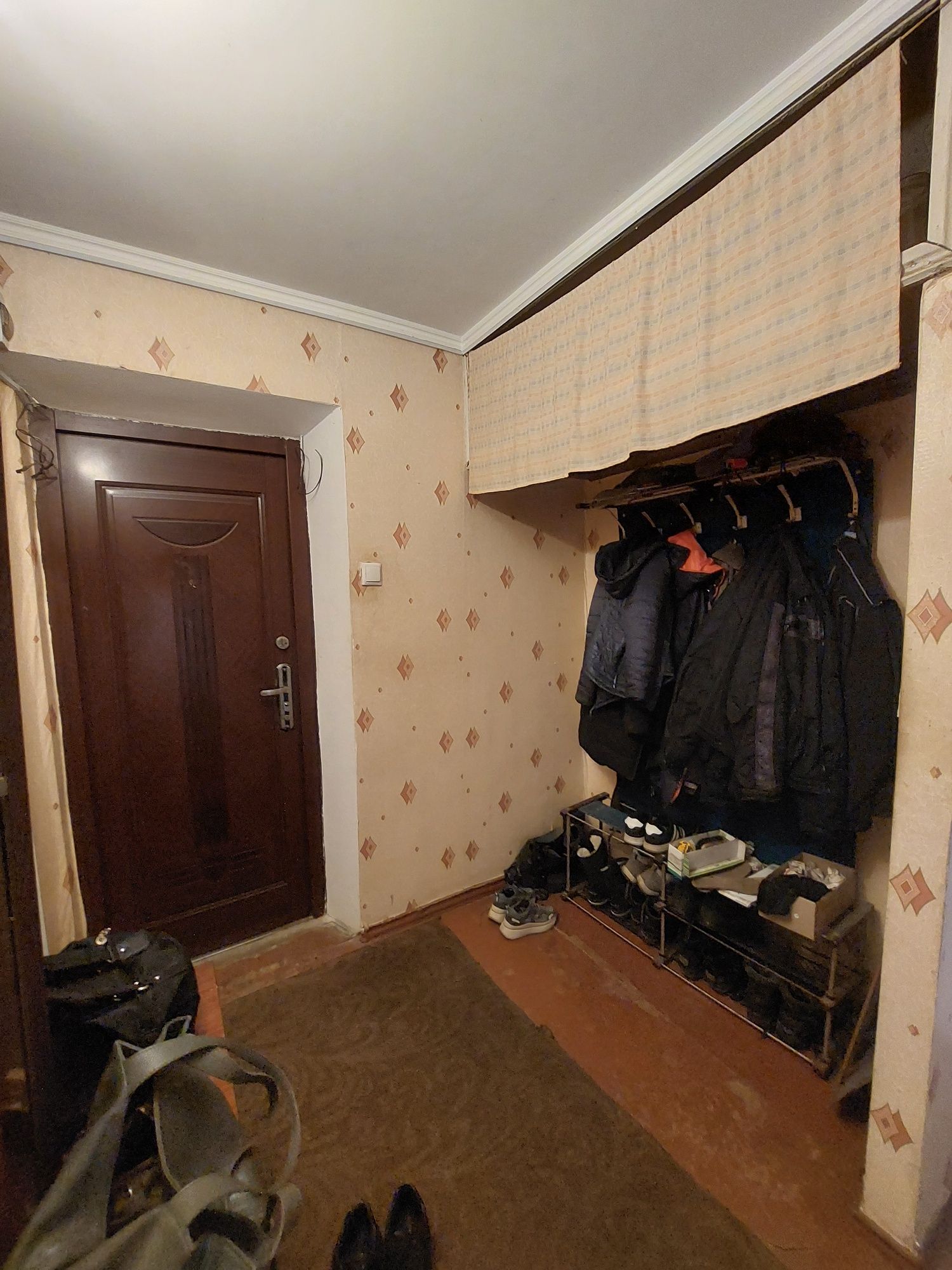 Продам 3к квартиру "чешку" на Ак.Королева