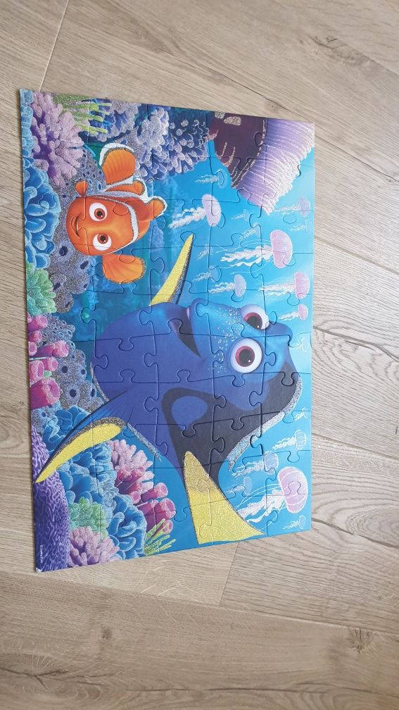 Puzzle brokatowe Dory 50 elementów