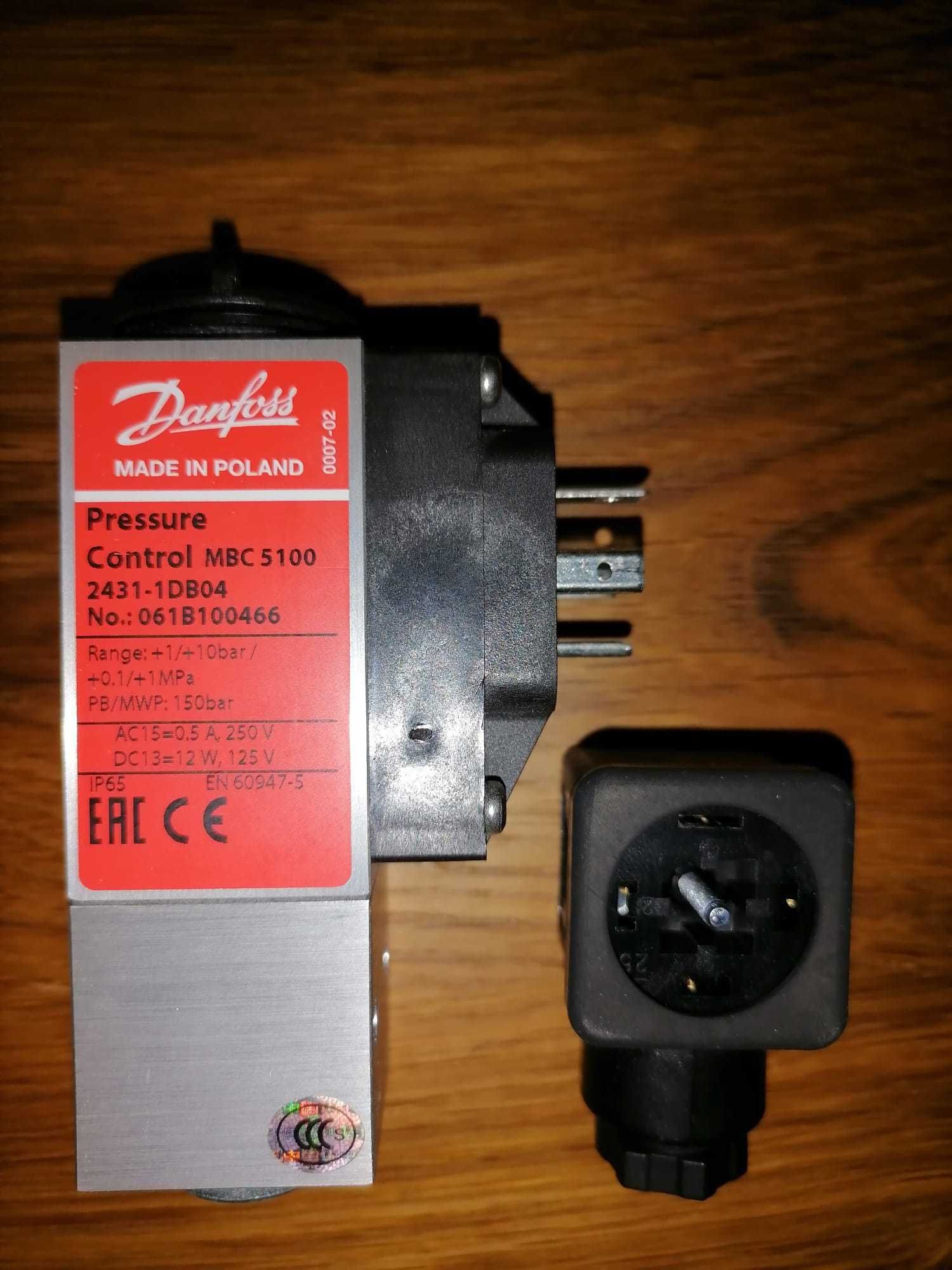 061B100466 Regulator ciśnienia, presostat  MBC 5100,  Danfoss