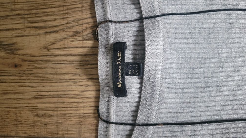 Sukienka dzianinowa Massimo Dutti